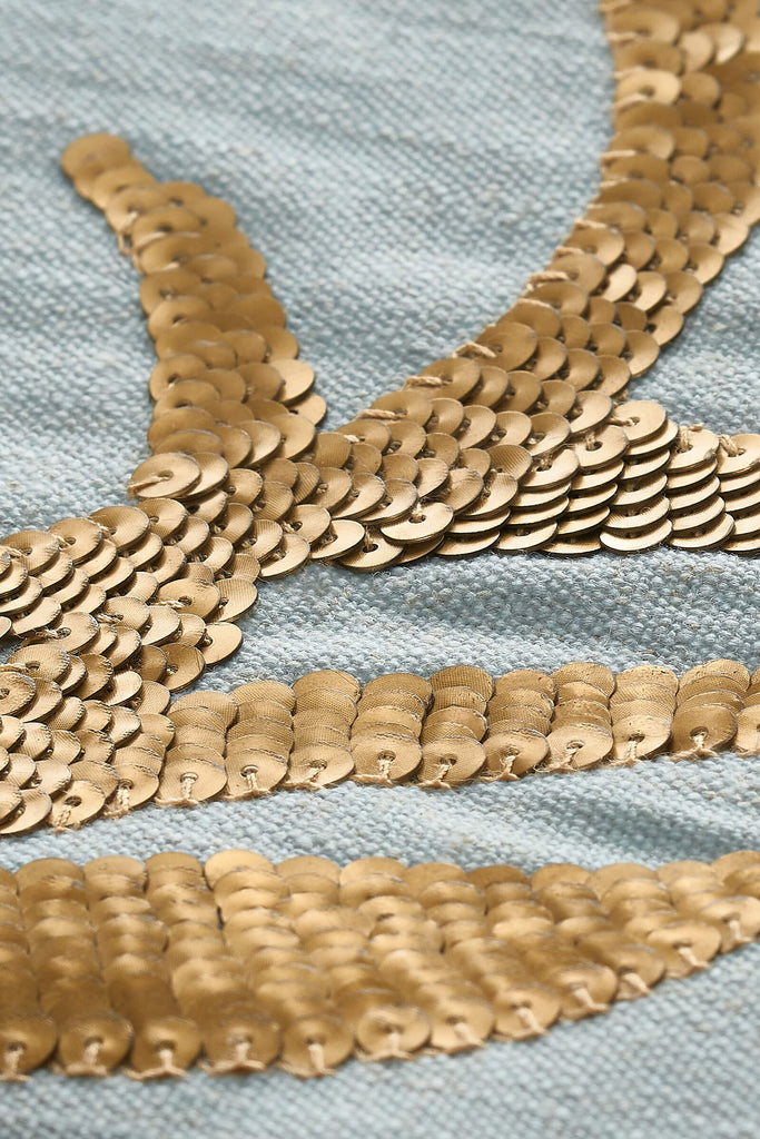 Naftali Tallit, Sage Outline