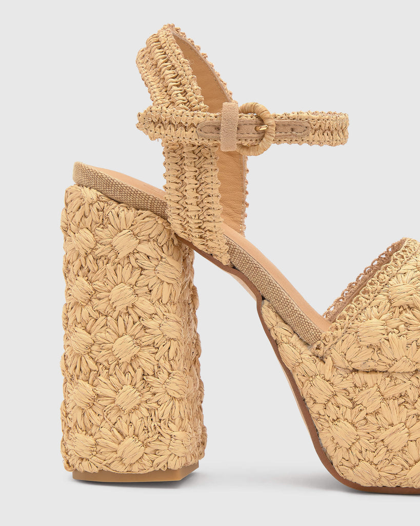 Fabiana in Natural Leather