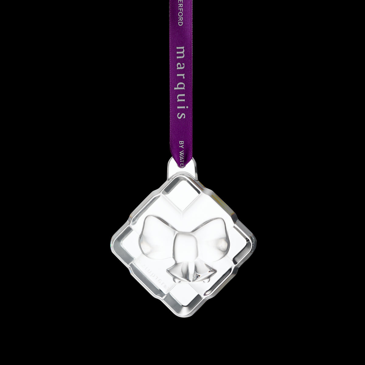 Marquis Present Ornament