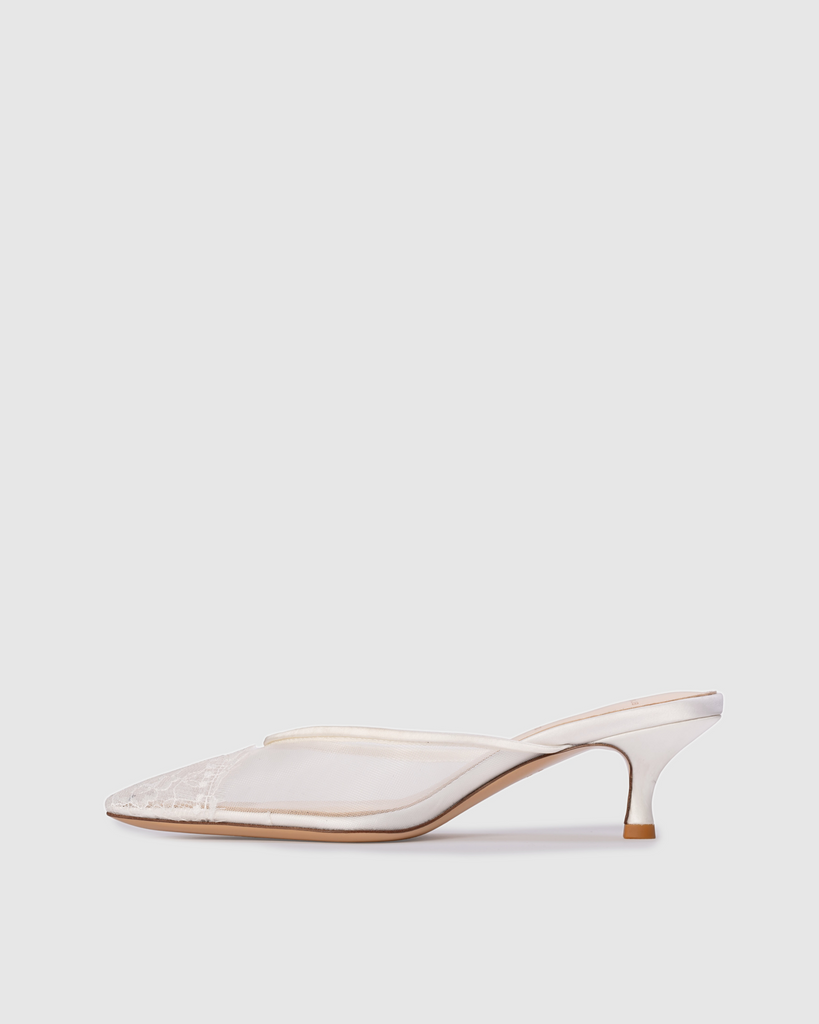 Cara 50 in White Mesh