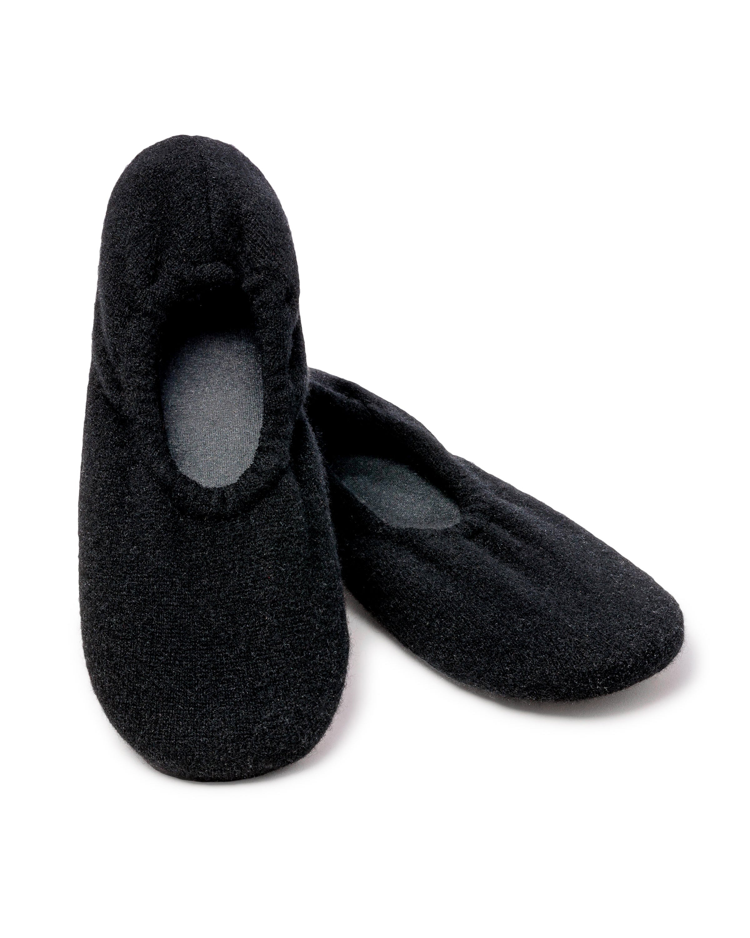 Women’s Cashmere Slippers in Black