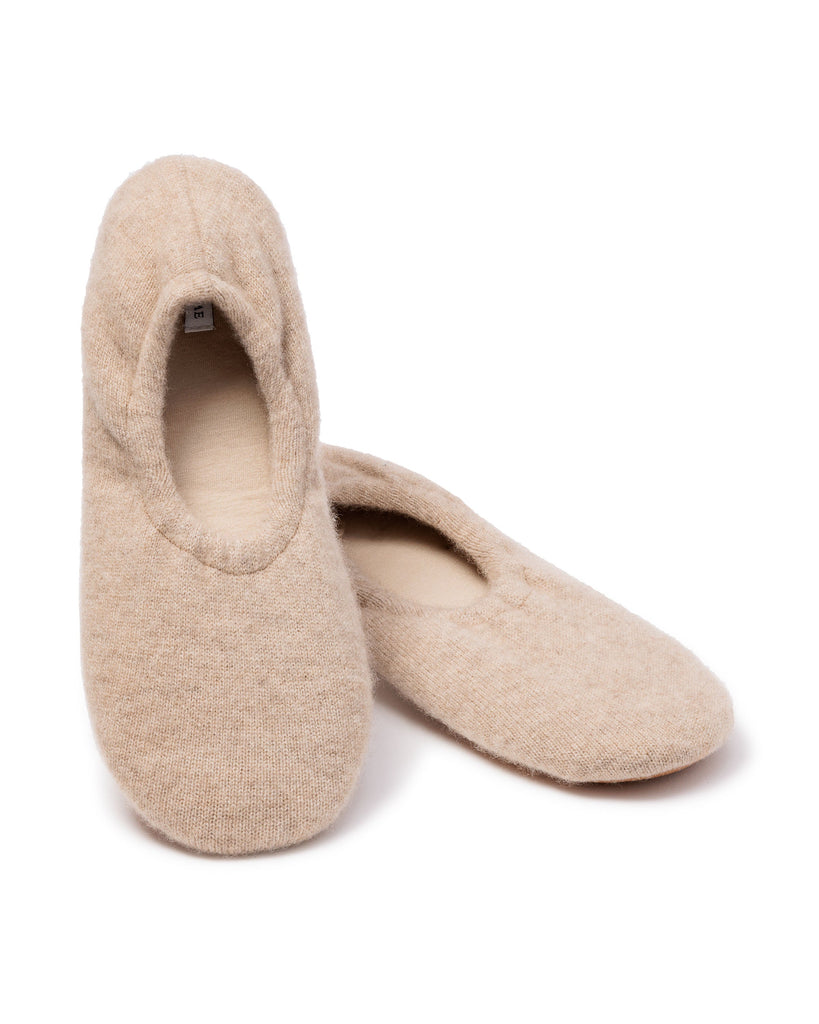 Women’s Cashmere Slippers in Beige