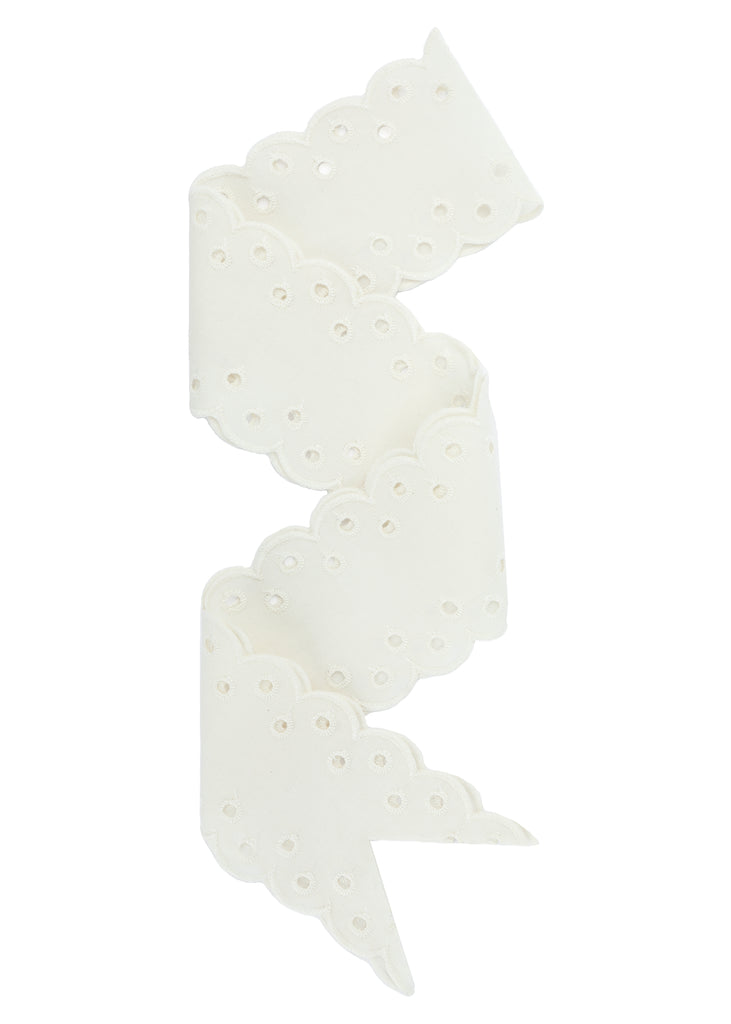Antique Lace Embroidered Scallop Ribbon
