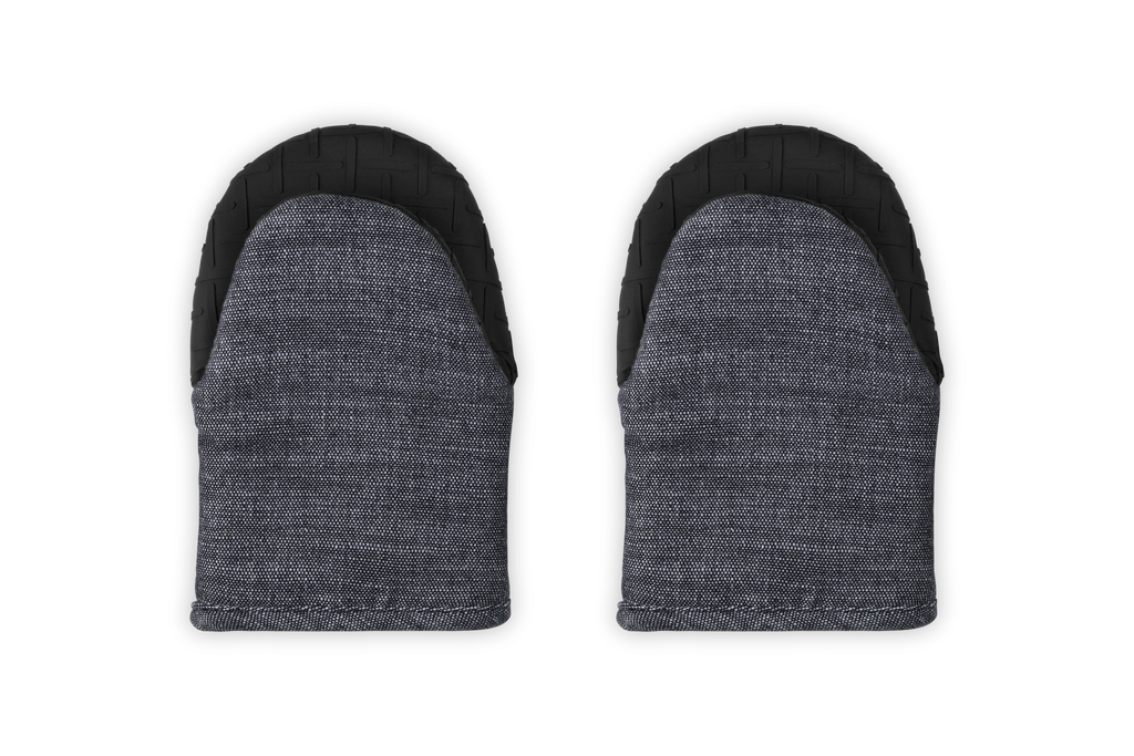 Mini Oven Mitts 8" in Noir, Set of 2
