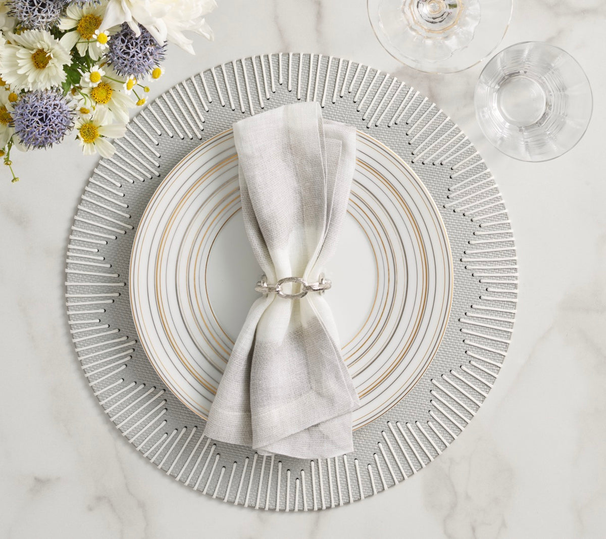 Dream Weaver Placemat in Gray & White, Set of 4