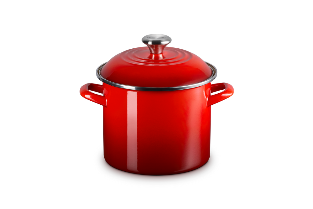 6 qt. Stockpot in Cerise