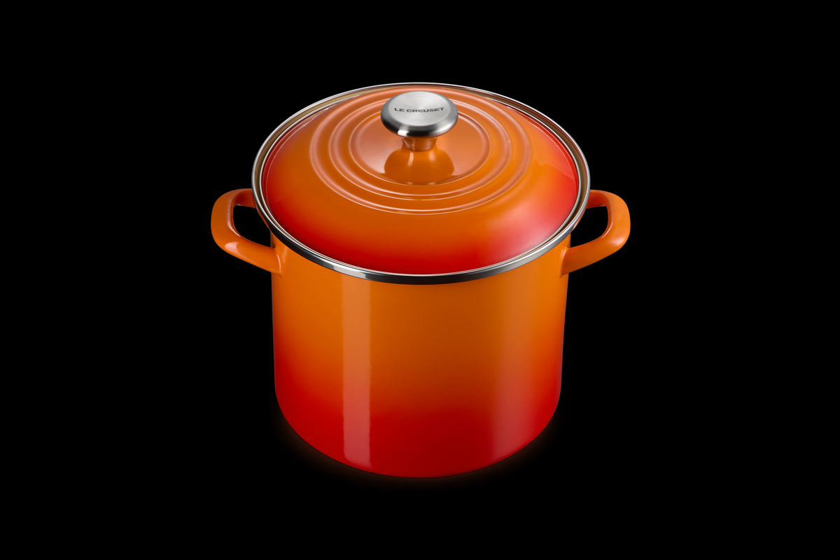 8 qt. Stockpot in Flame