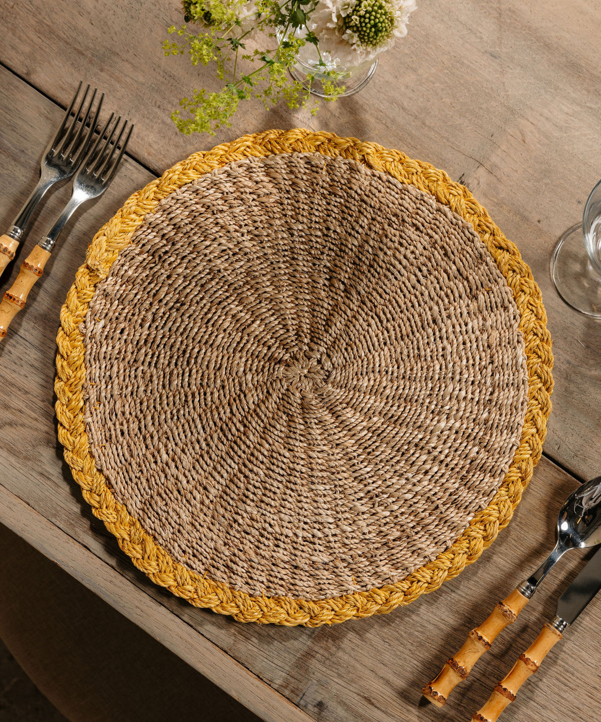 Braided Abaca Placemat in Natural & Straw