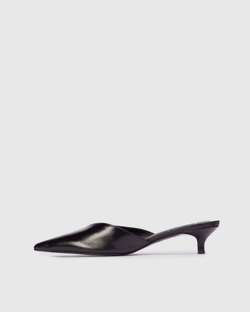 Sofia 35 in Black Leather