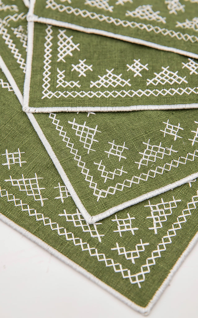 Pedralbes Placemats in Olive, Set of 4