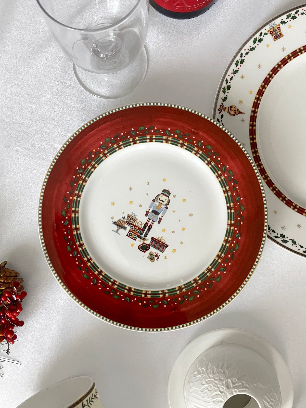 Prouna Nutcracker Lifestyle Photo Salad Plate Cut