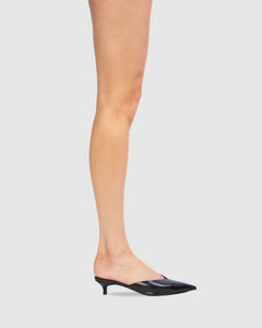 Sofia 35 in Black Leather
