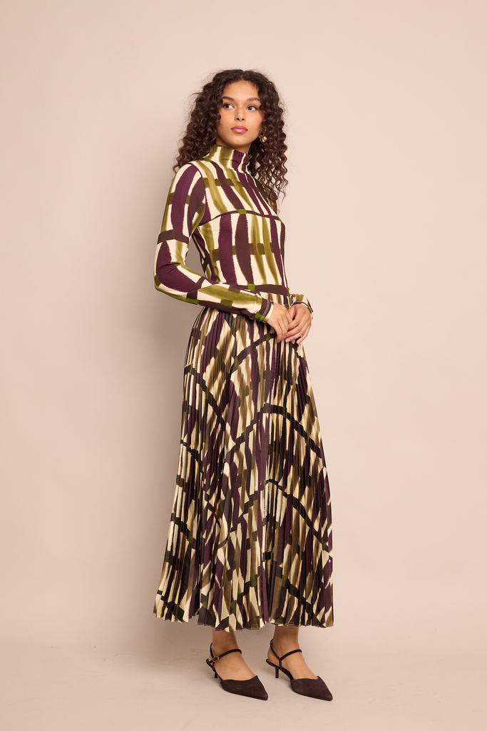 Vienna Skirt in Amable Olive