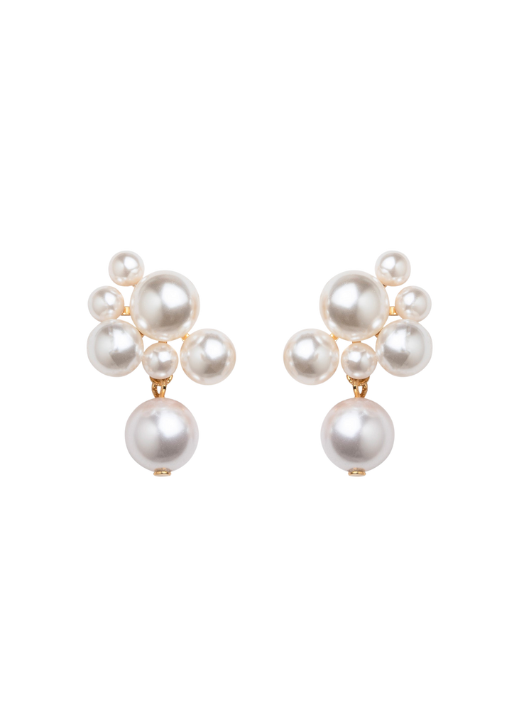 Perlita Earrings in Pearl