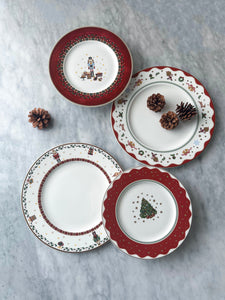 Prouna Nutcracker & My Noel Plates Lifestyle Photo