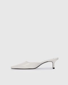 Riley 50 in Coconut Leather