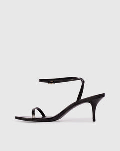 Slone 65 in Black leather