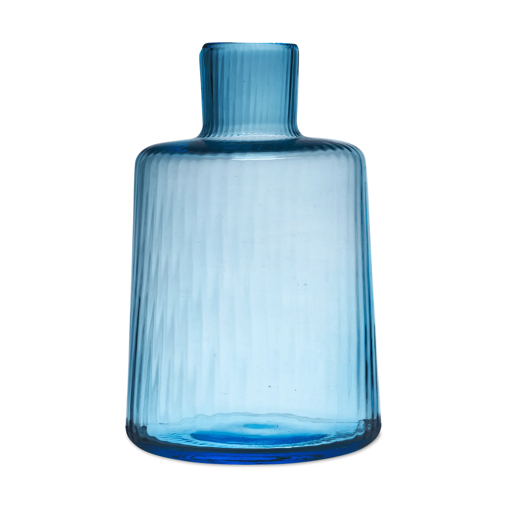 Low Carafe Pleat