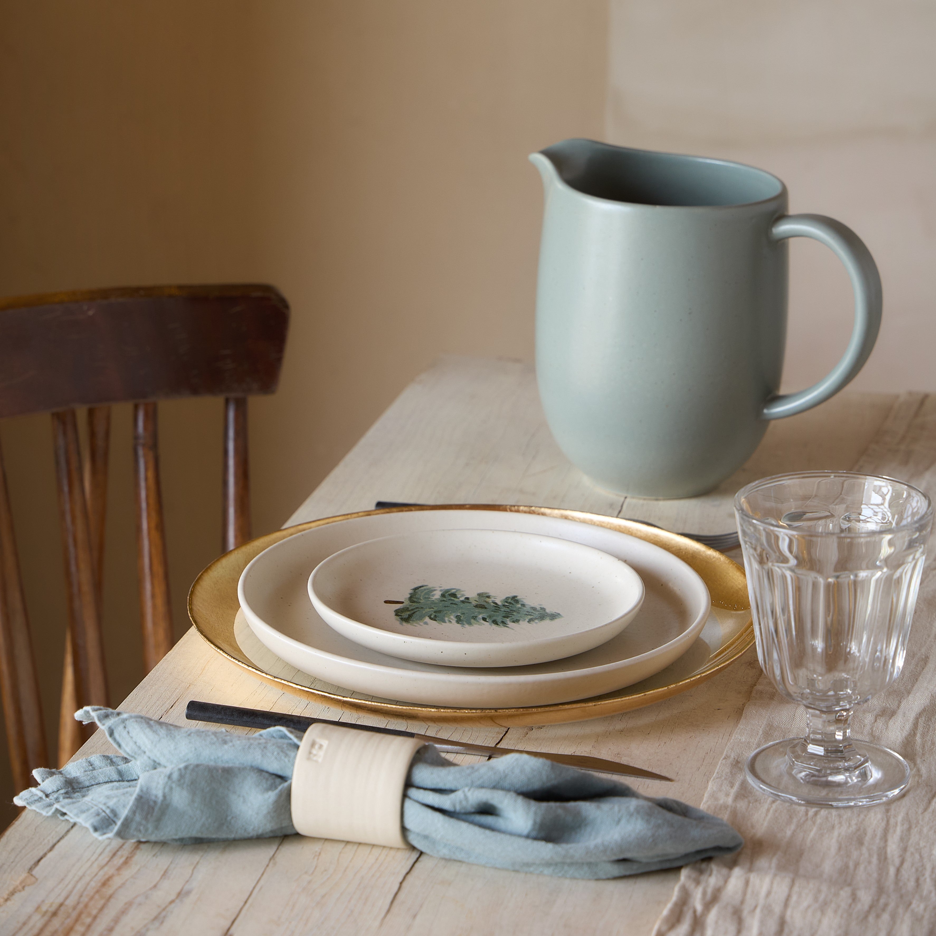 Camilla Collection Charger Plates in Gold, Set of 6