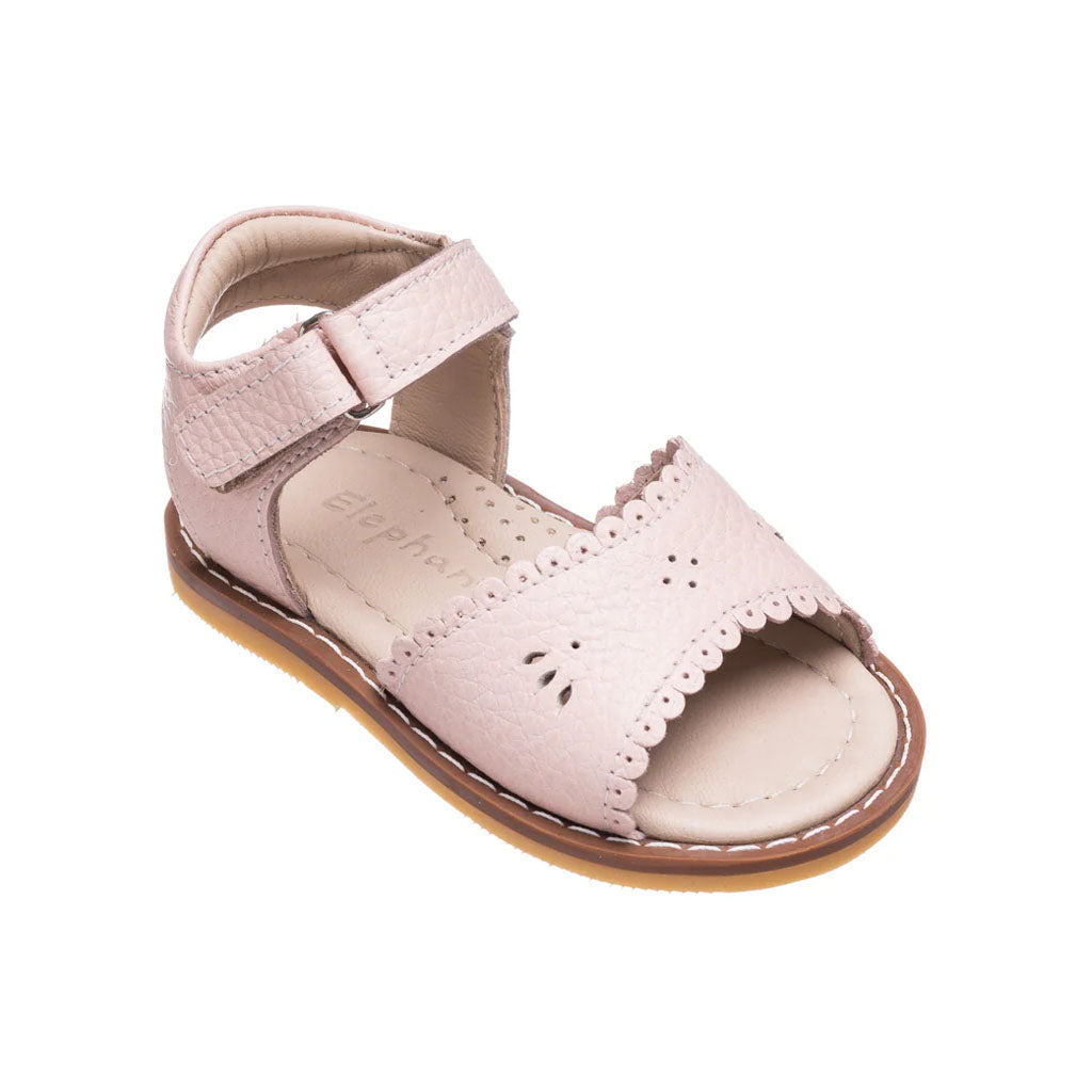 Classic Sandal with Scallop Pink