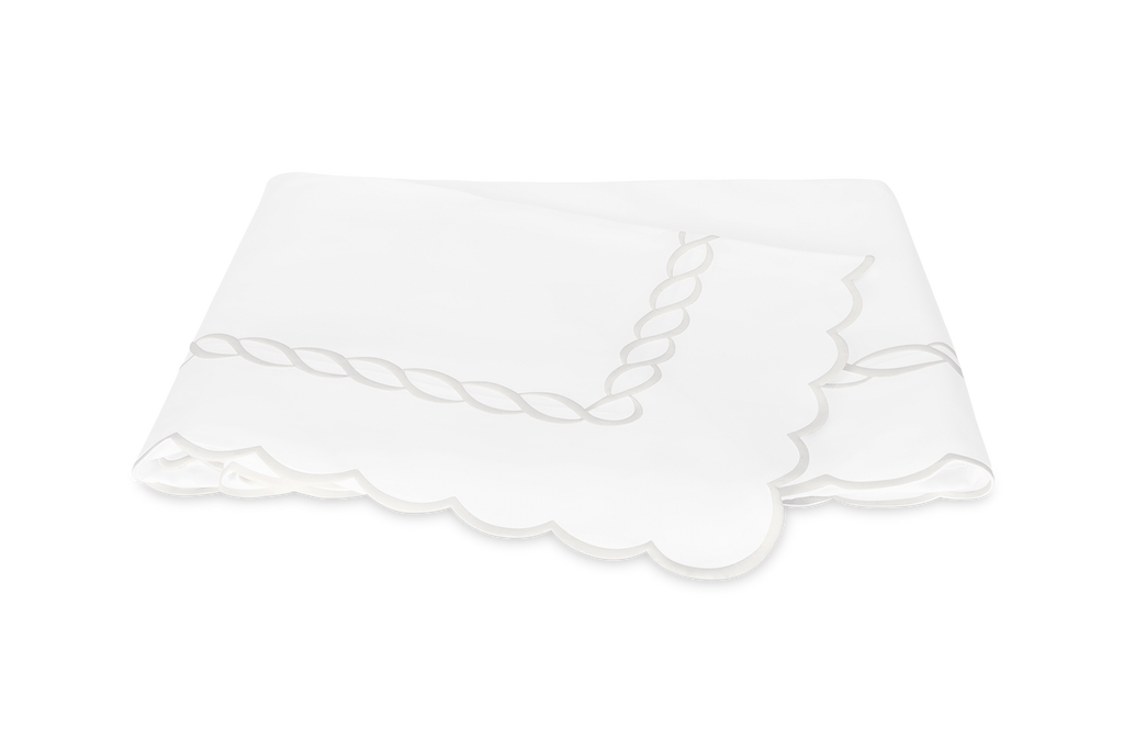 Classic Chain Scallop Collection