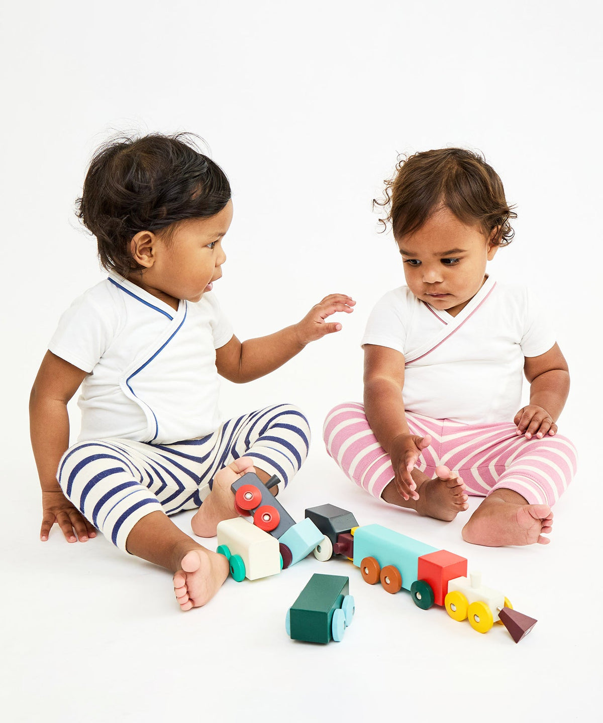 Crossbody Short Sleeve One-piece in Rose Piping