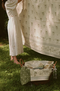 Cipoletti x Nadia Co. Fine Italian Linen Tablecloth