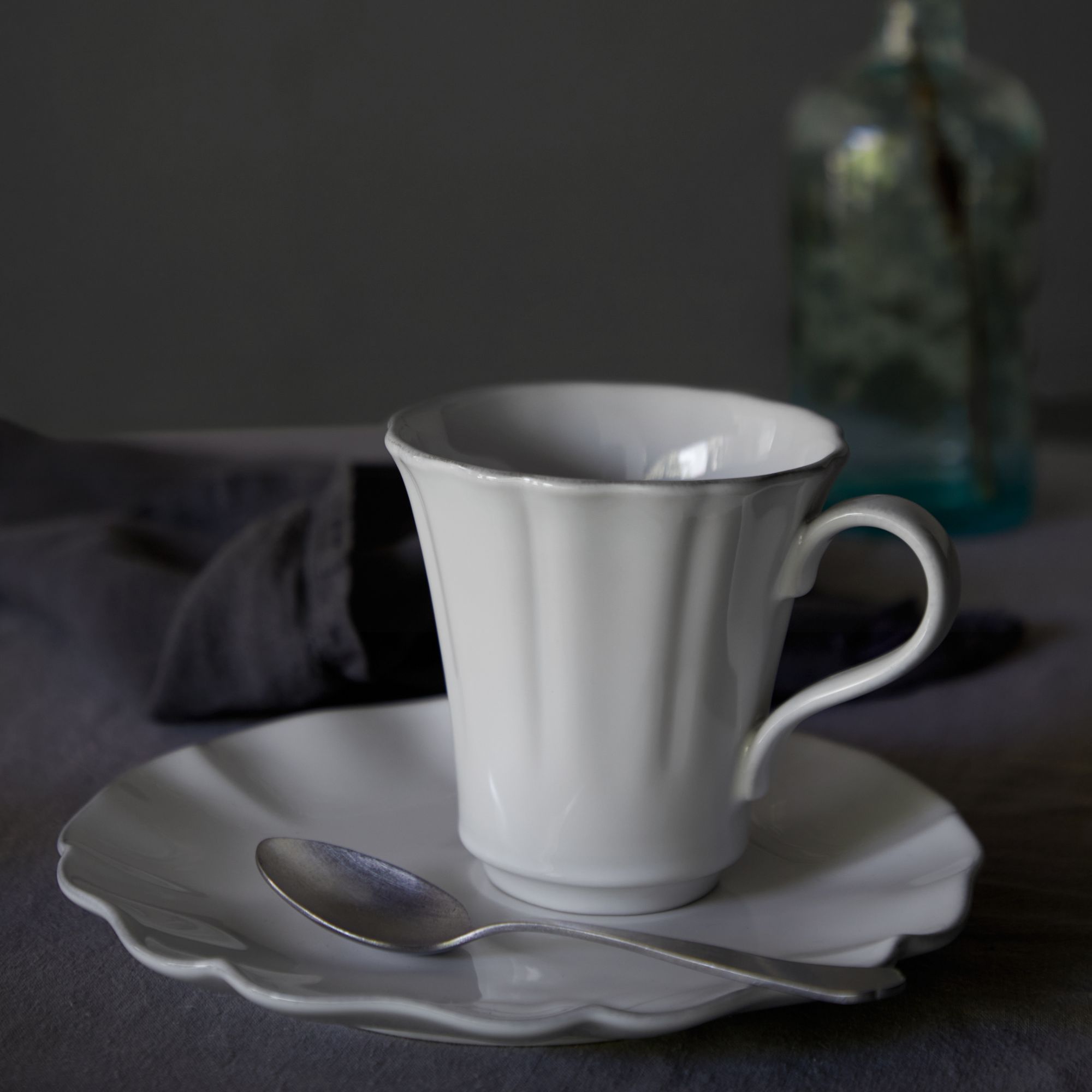 Rosa Collection Mugs in White, Set of 6