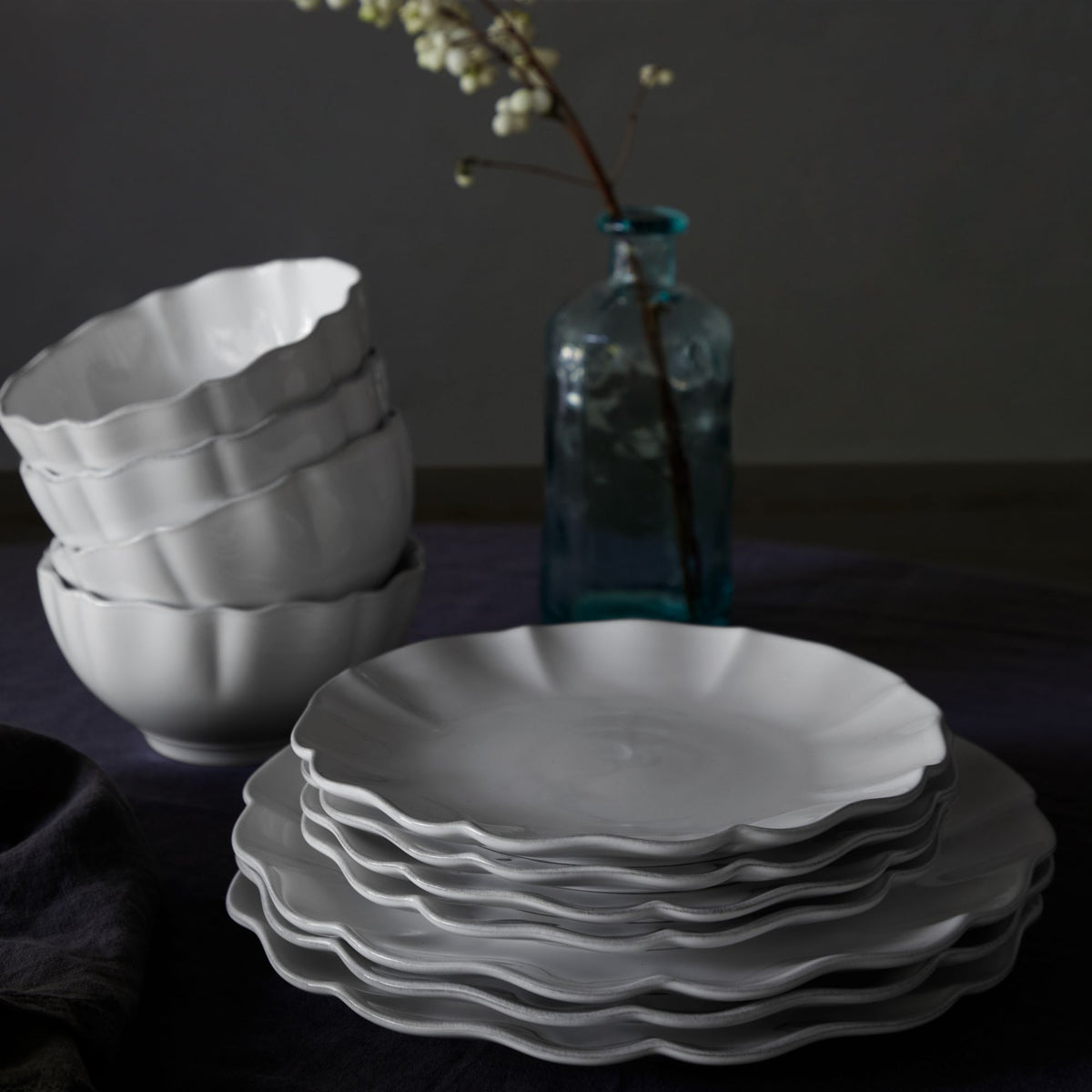 Rosa Collection Dinner Plates in White, Set of 6