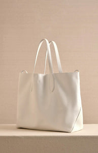 Eleanor 42 Tote in Ivory