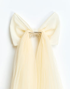 Elisa Bow Veil in Ivory