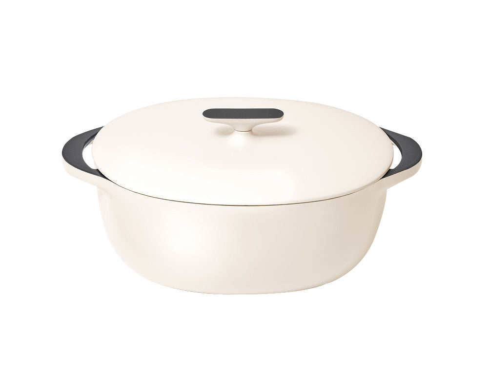 Cast Iron Oval Dutch Oven with Lid