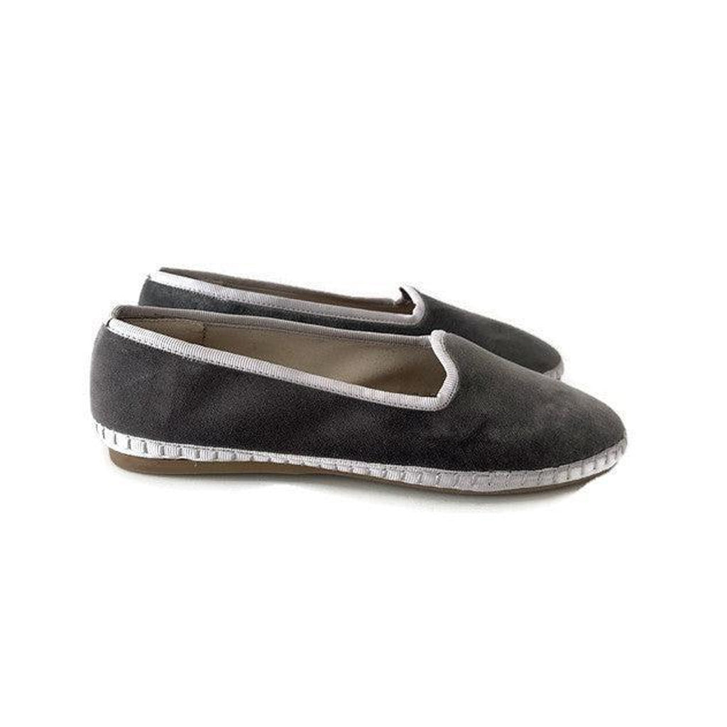 Eva in Velvet Grey