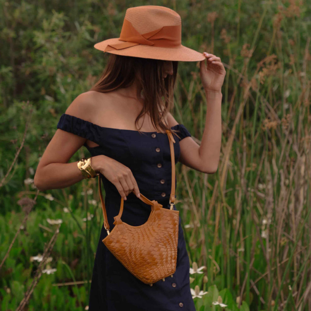 Flow Mini Crossbody in Caramel