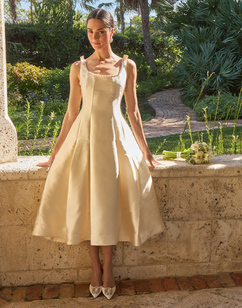 Gillian Pearl Midi Dress in Ivory