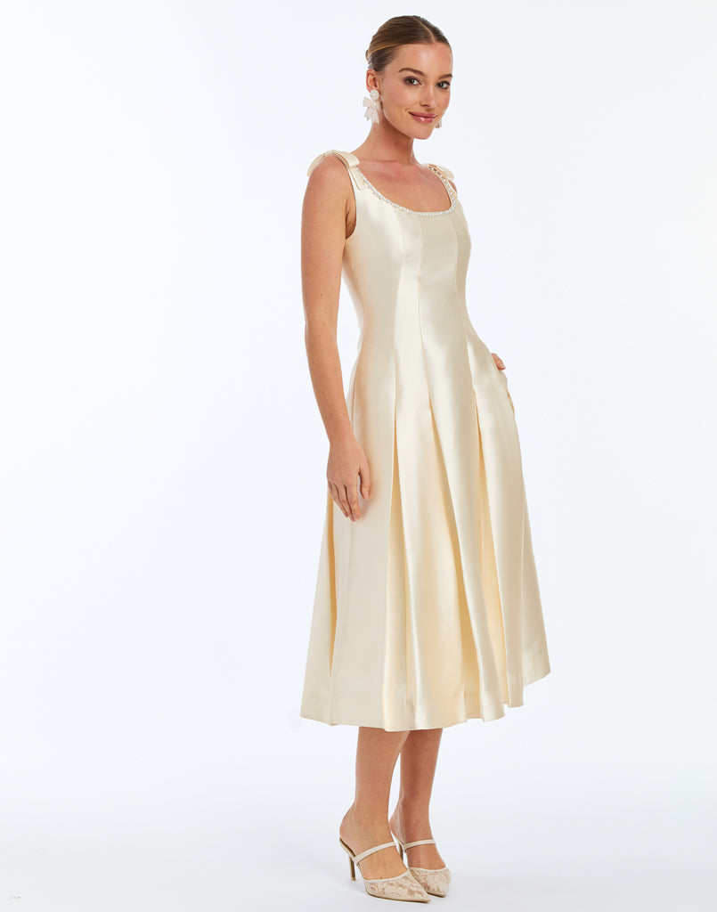 Gillian Pearl Midi Dress in Ivory