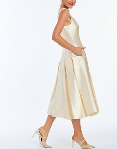 Gillian Pearl Midi Dress in Ivory