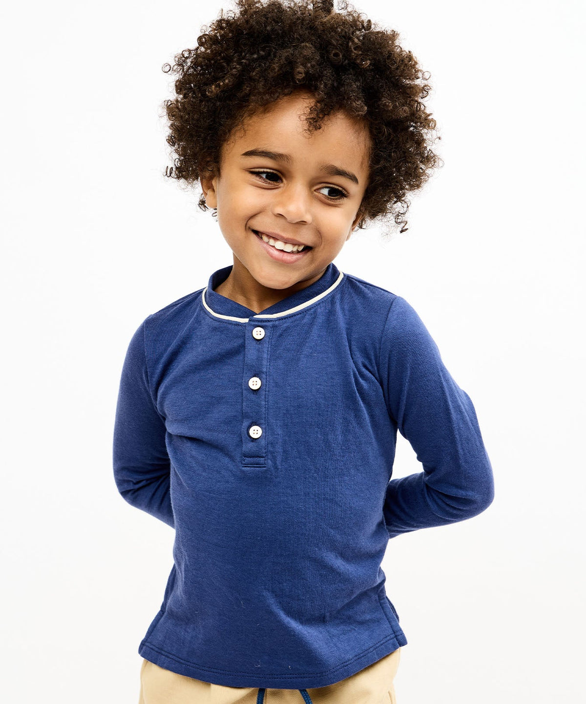 Henley T-Shirt in Navy