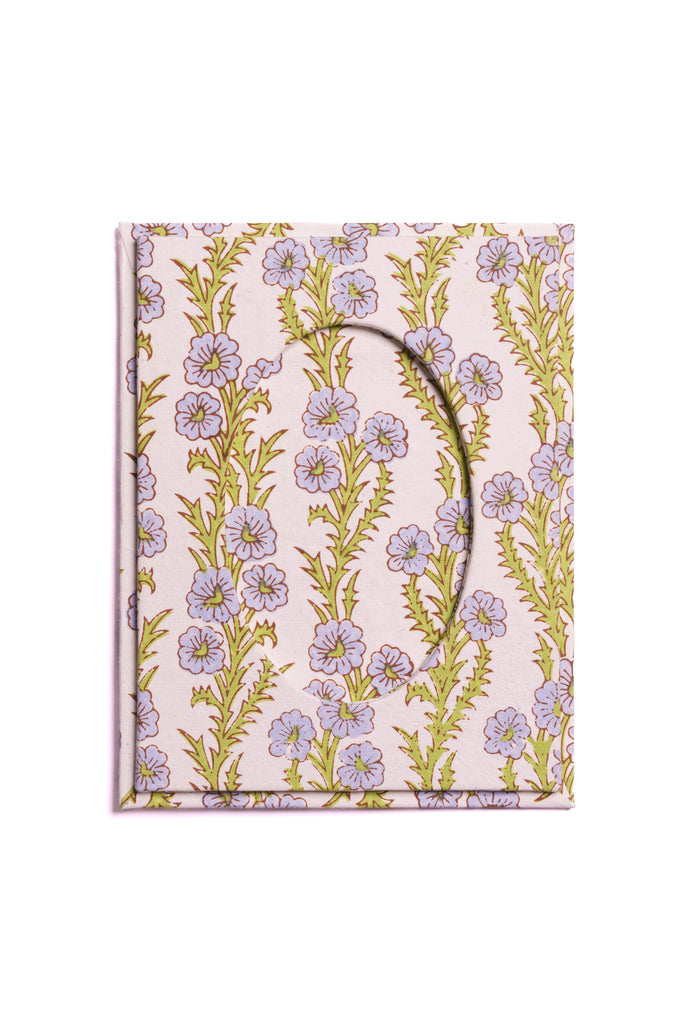 Picture Frame 4x6 in Circular Forget-Me-Not Floral