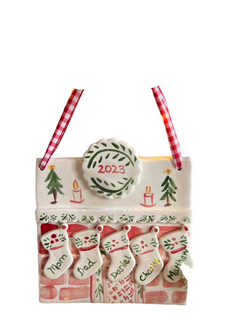 Fireplace Ornament with Wreath in Colorful