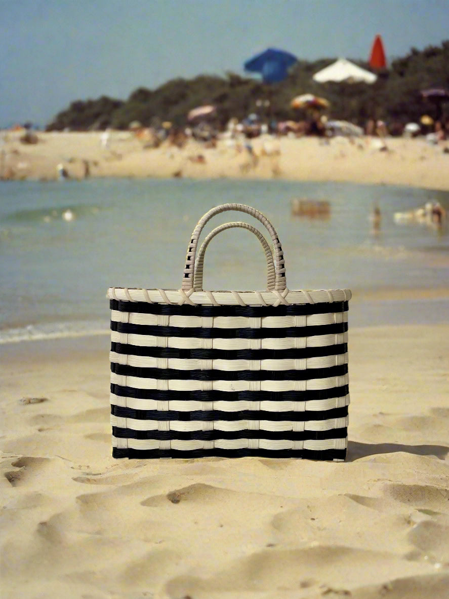 Retro-Travel Tote in Black & Natural