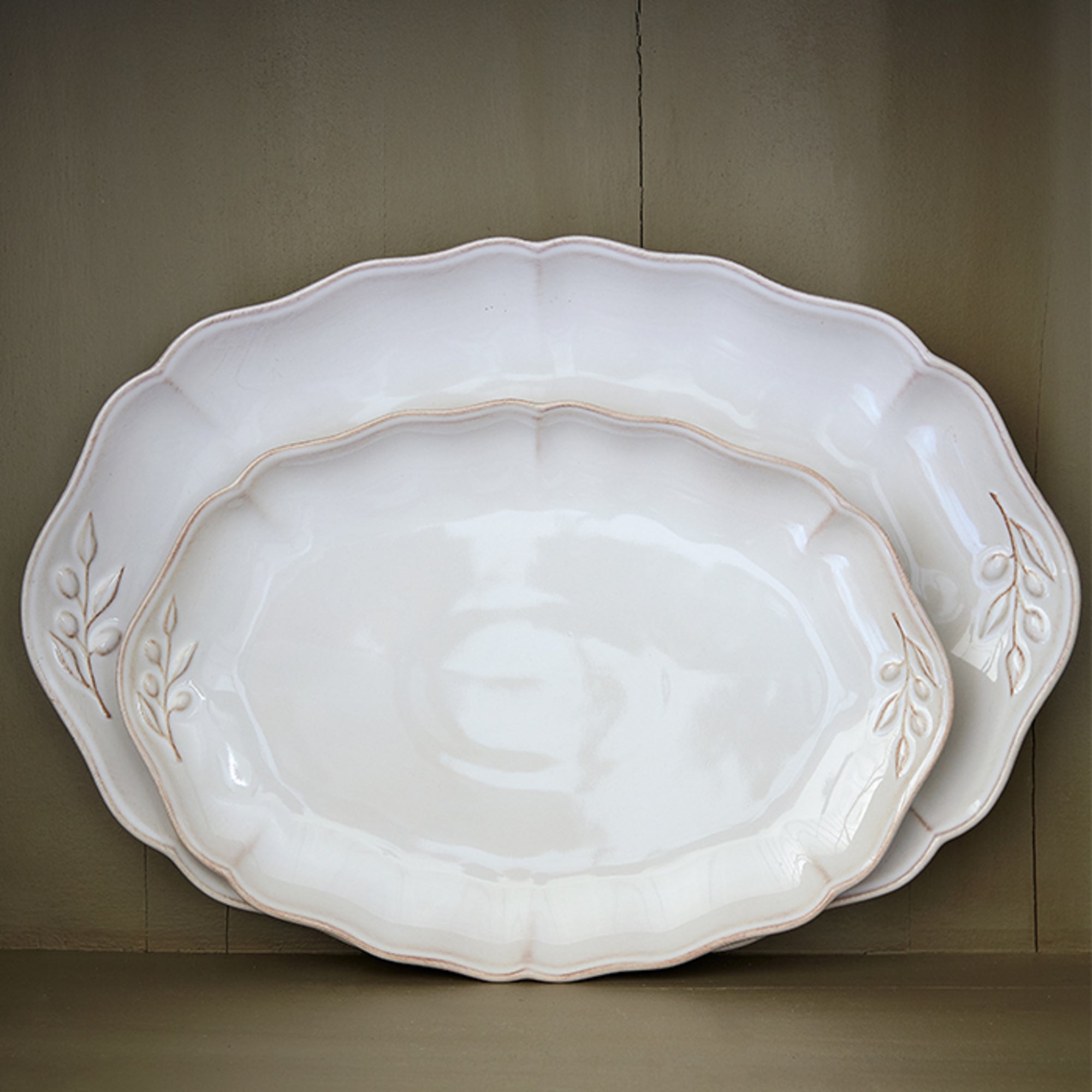 Alentejo Collection Oval Platter in White