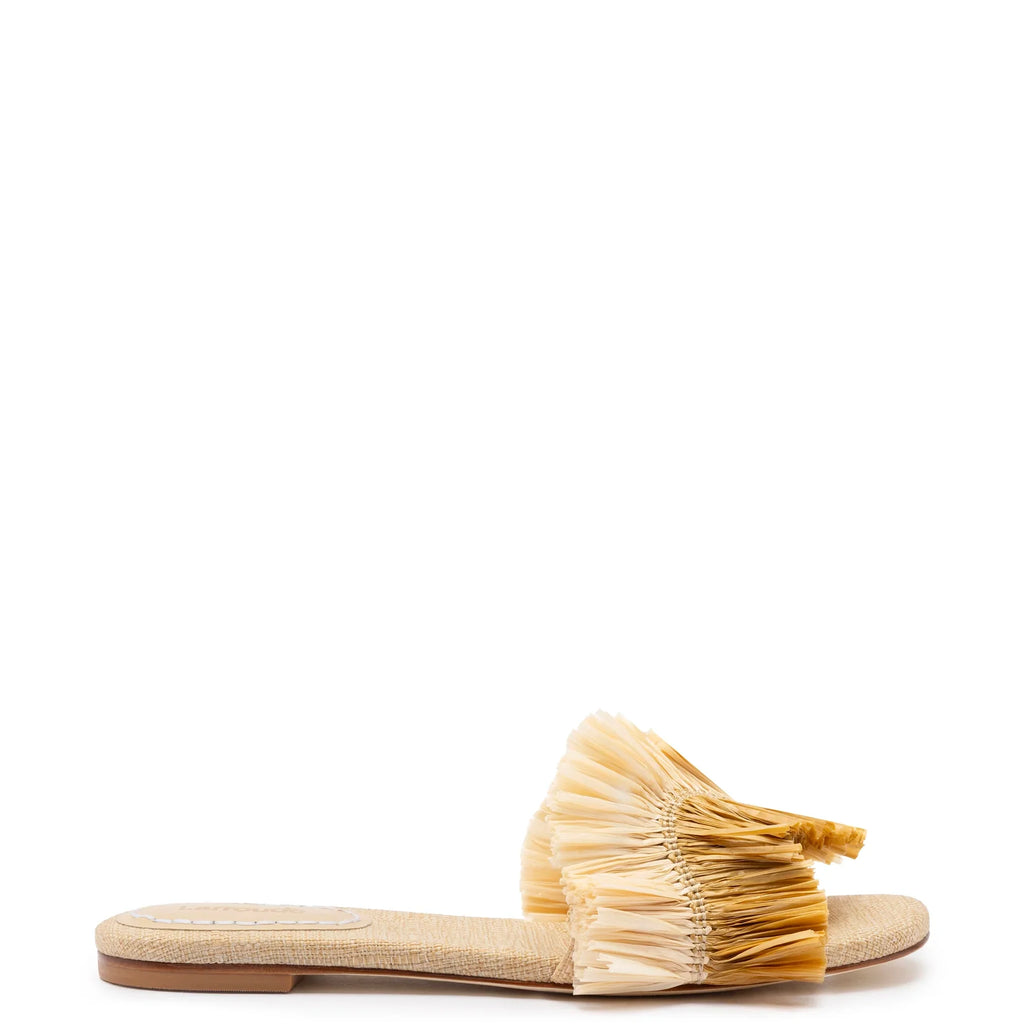 Ivy Fringe Flat in Beige Raffia