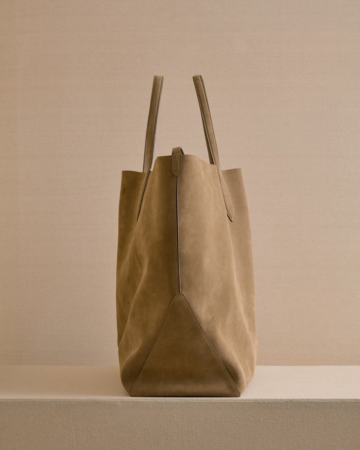 Eleanor 55 in Suede Mushroom