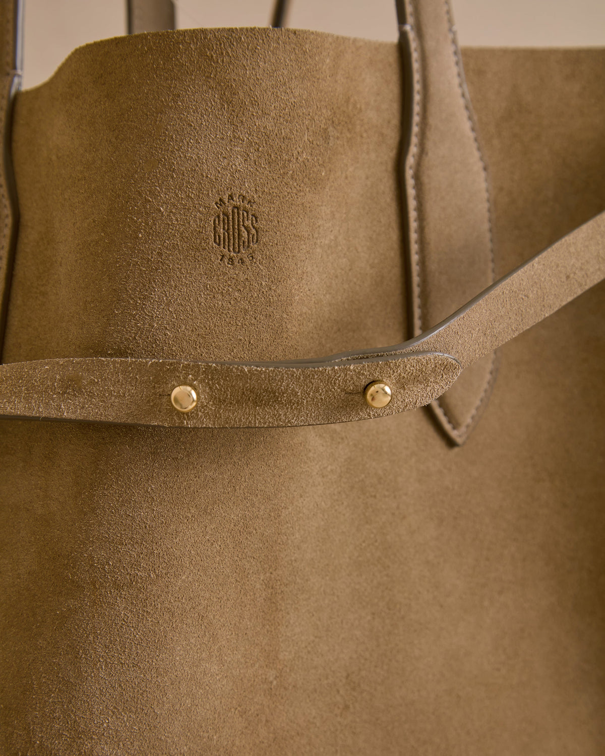Eleanor 55 in Suede Mushroom