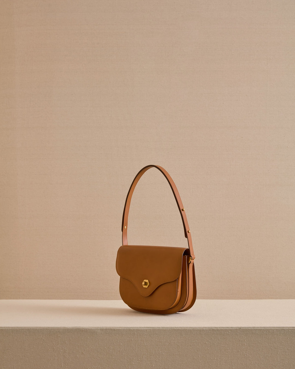 Jane in Vacchetta Luggage