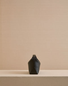 Mason 24 in Tumbled Grain Black