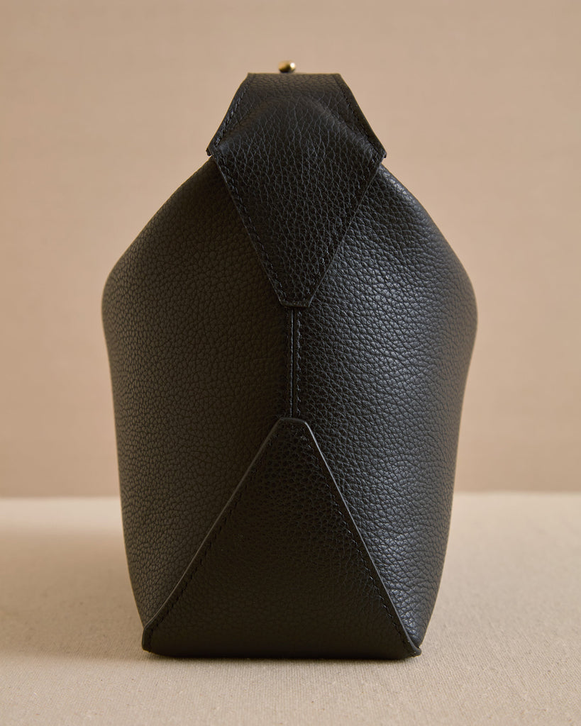 Mason 24 in Tumbled Grain Black