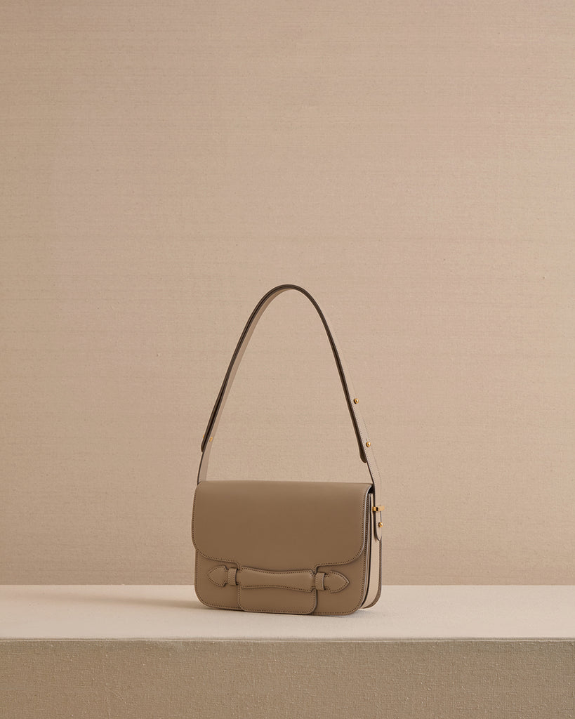 Romy 25 in Vacchetta Mushroom