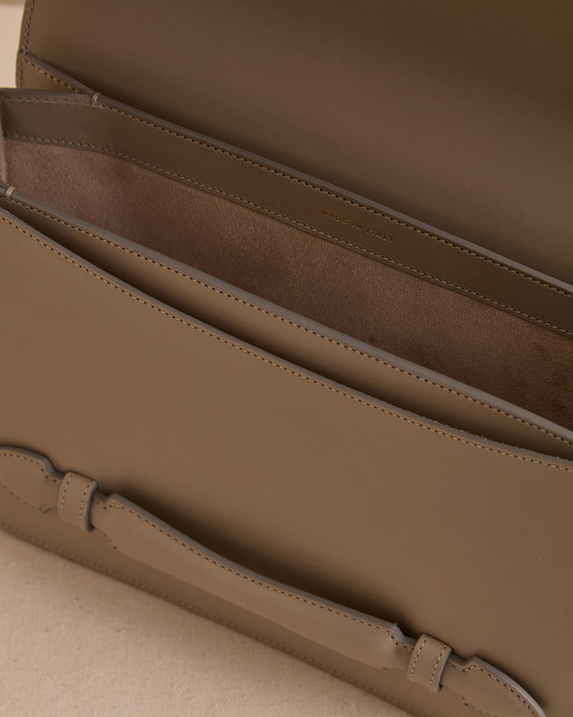 Romy 25 in Vacchetta Mushroom